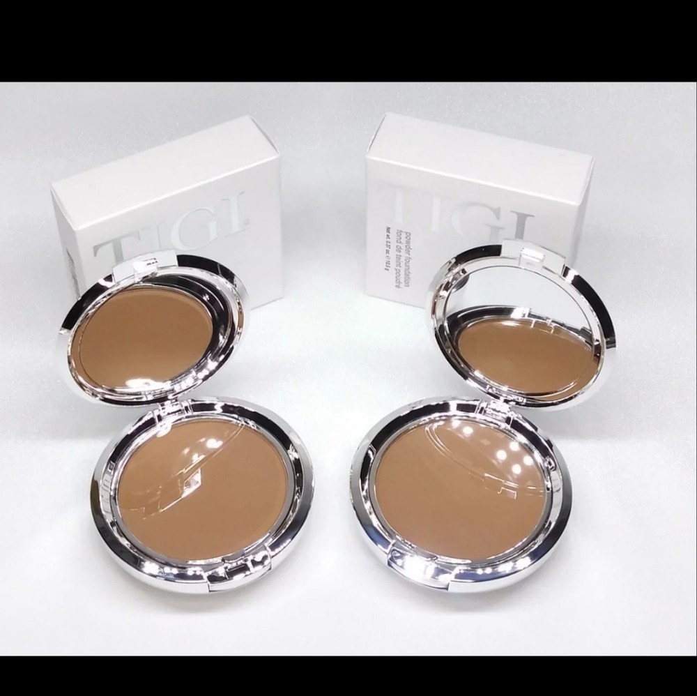 Powder foundation fond de teint poudre